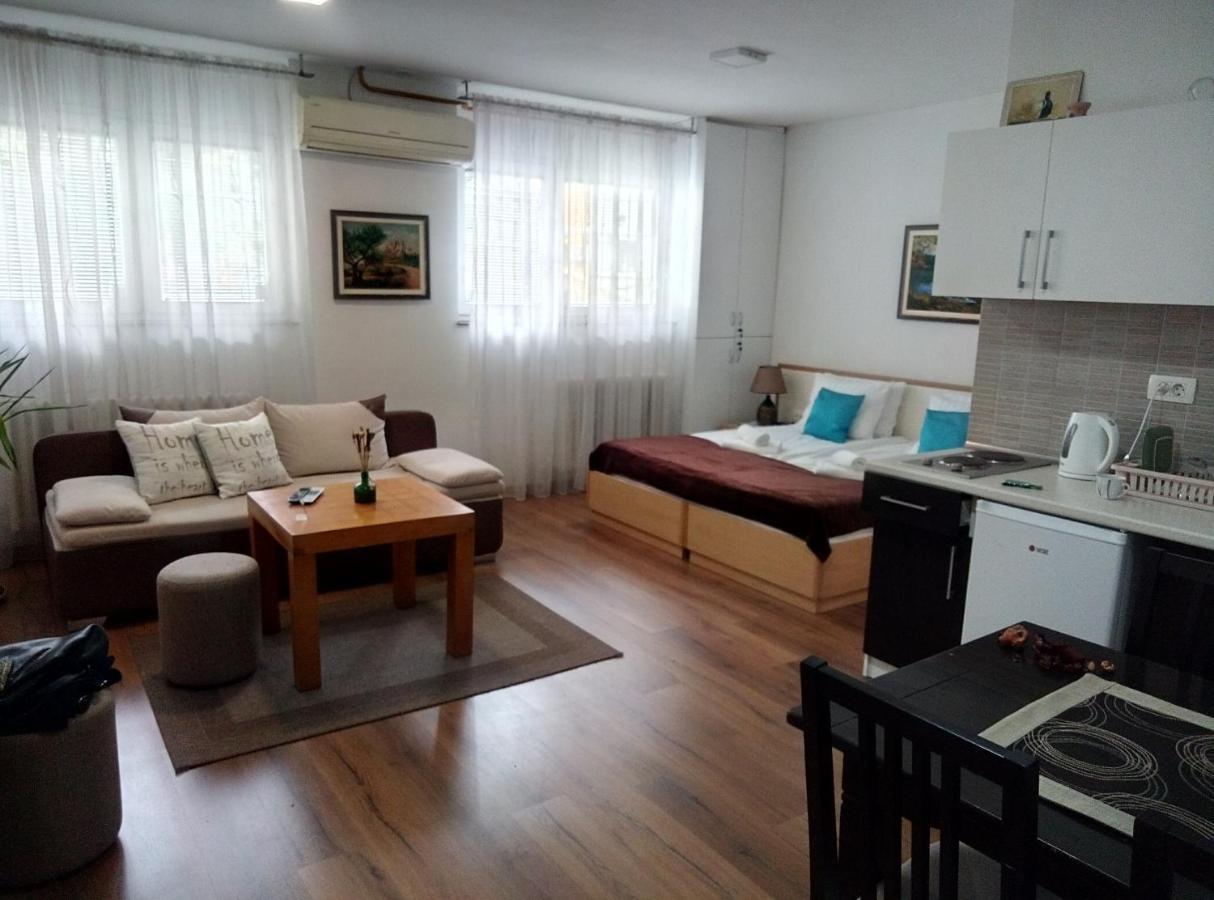 Sweet Dreams Studio Apartment Sarajevo Bagian luar foto
