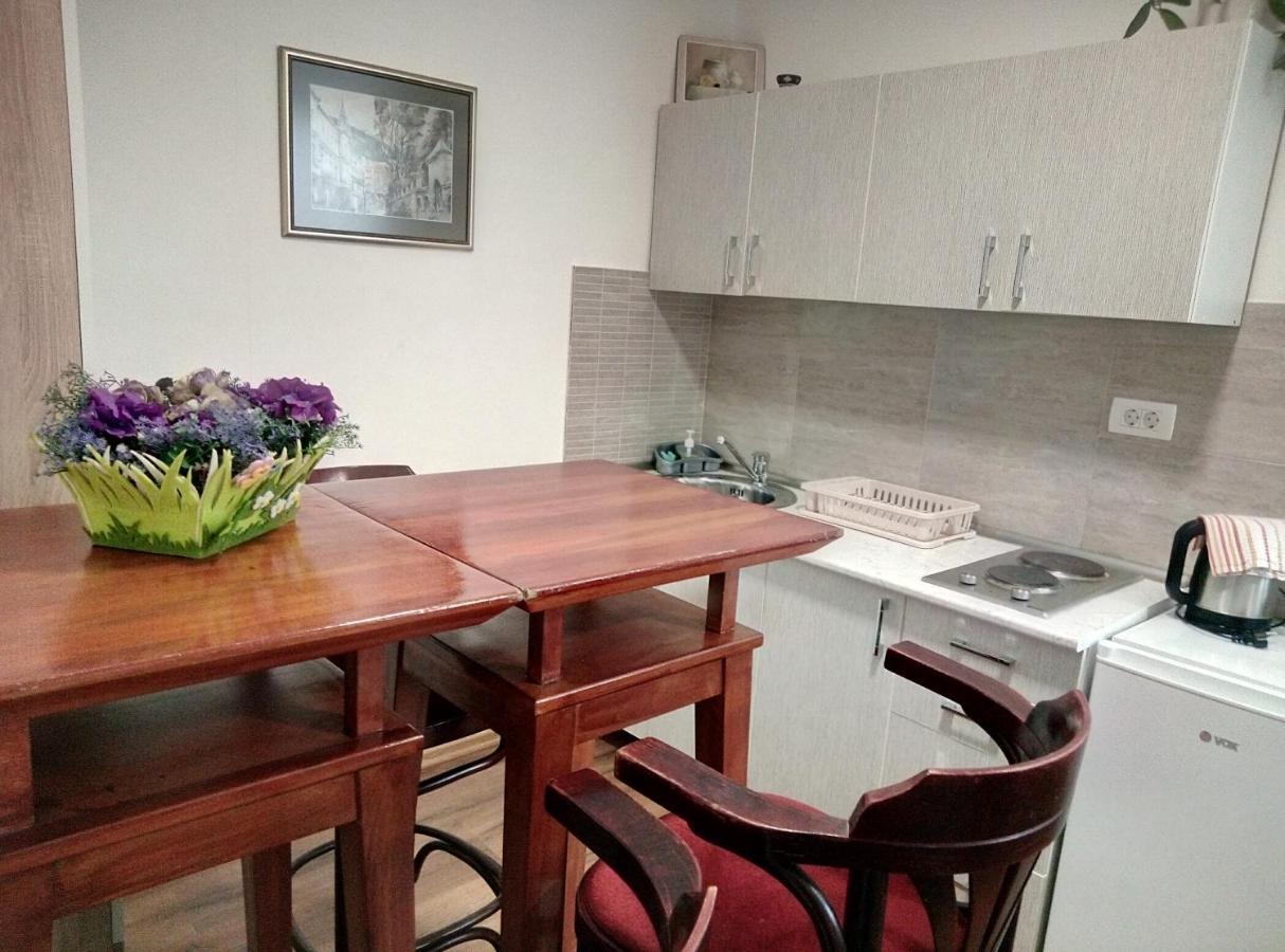 Sweet Dreams Studio Apartment Sarajevo Bagian luar foto