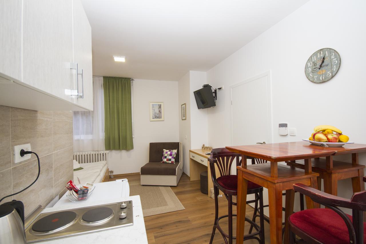 Sweet Dreams Studio Apartment Sarajevo Bagian luar foto
