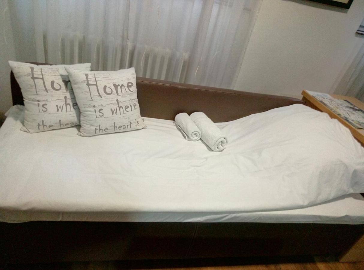Sweet Dreams Studio Apartment Sarajevo Bagian luar foto