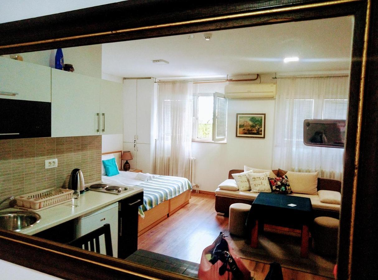 Sweet Dreams Studio Apartment Sarajevo Bagian luar foto